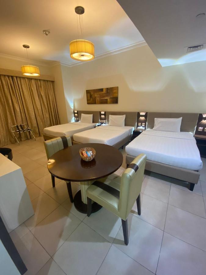 Vista Hotel Apartments Deluxe Dubai Eksteriør billede